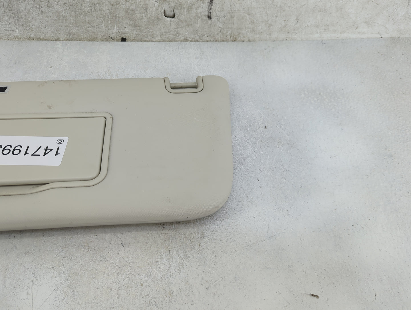 2013-2018 Ford Focus Sun Visor Shade Replacement Driver Left Mirror Fits Fits 2013 2014 2015 2016 2017 2018 OEM Used Auto Pa