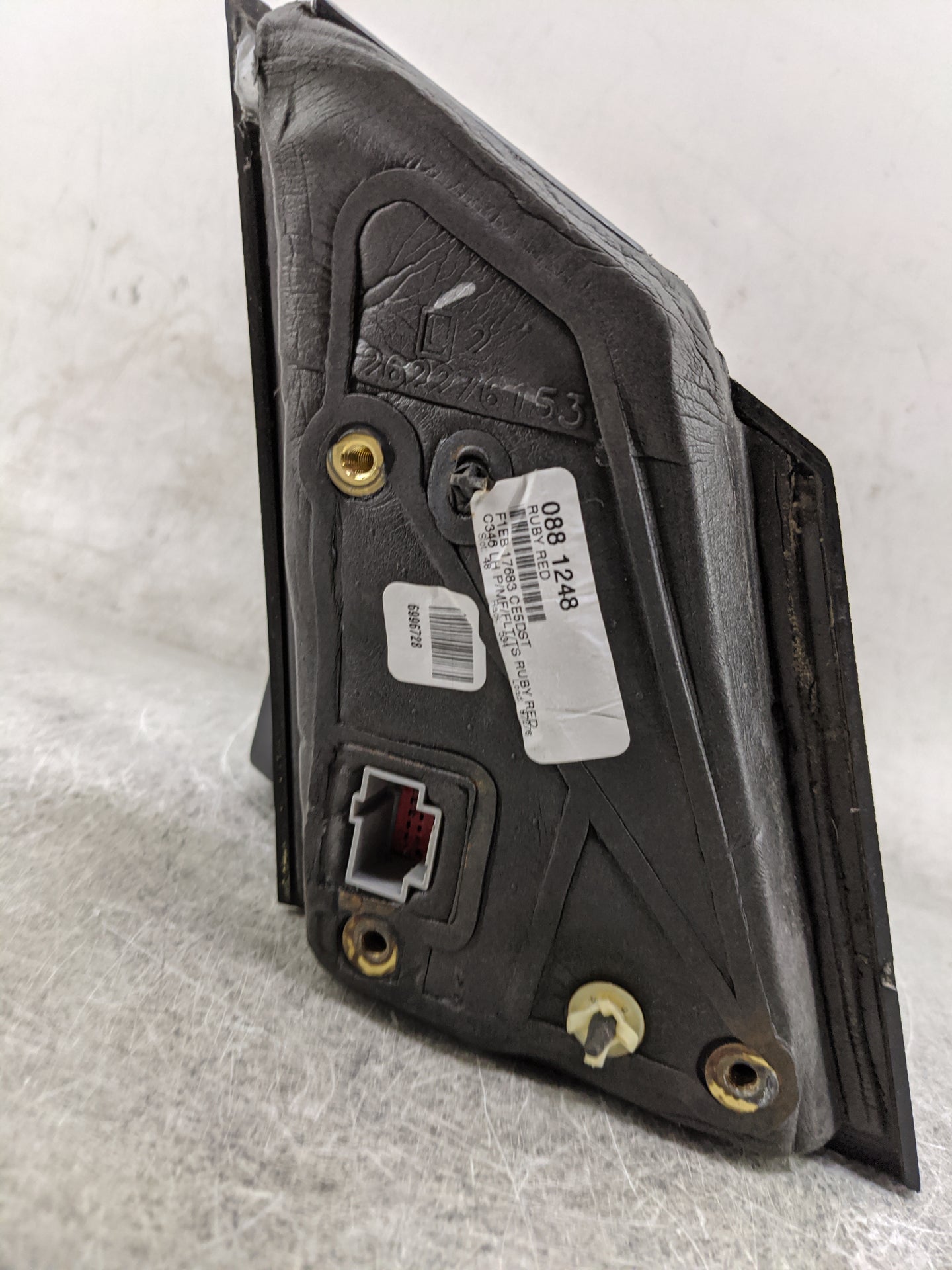 2015-2018 Ford Focus Driver Side View Mirror - Left Door Mirror OEM Used - Oemusedautoparts1.com