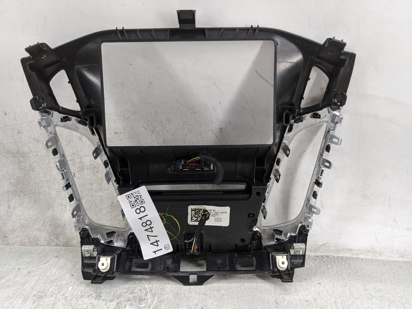 2012-2018 Ford Focus Radio Control Panel Black 1474818 - Oemusedautoparts1.com