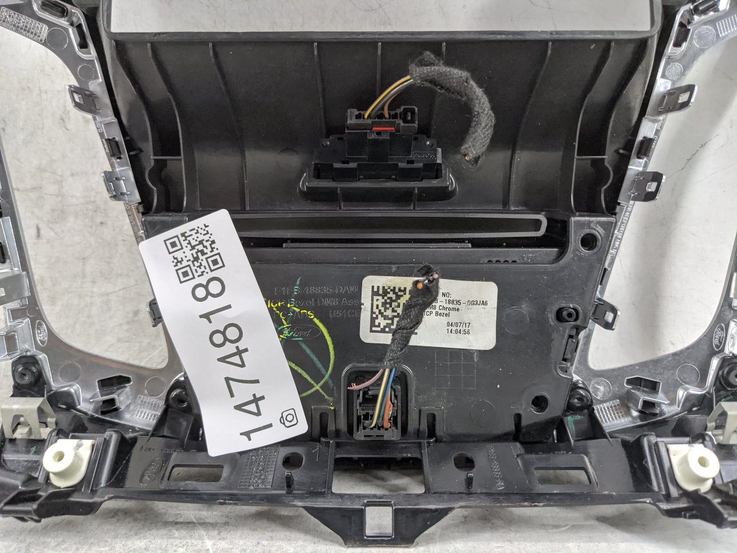 2012-2018 Ford Focus Radio Control Panel Black 1474818 - Oemusedautoparts1.com