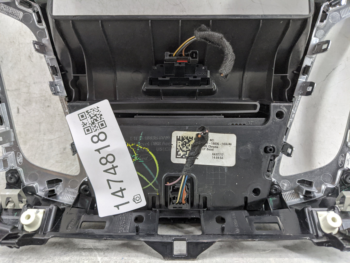 2012-2018 Ford Focus Radio Control Panel Black 1474818 - Oemusedautoparts1.com