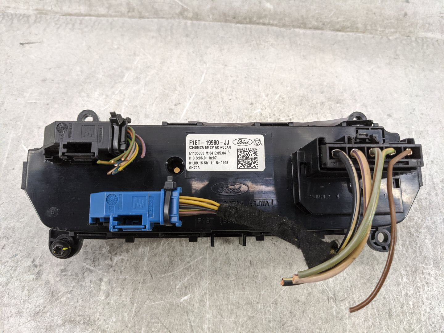 2015-2018 Ford Focus Climate Control Module Temperature AC/Heater Replacement P/N:F1ET-19980-JJ Fits Fits 2015 2016 2017 201