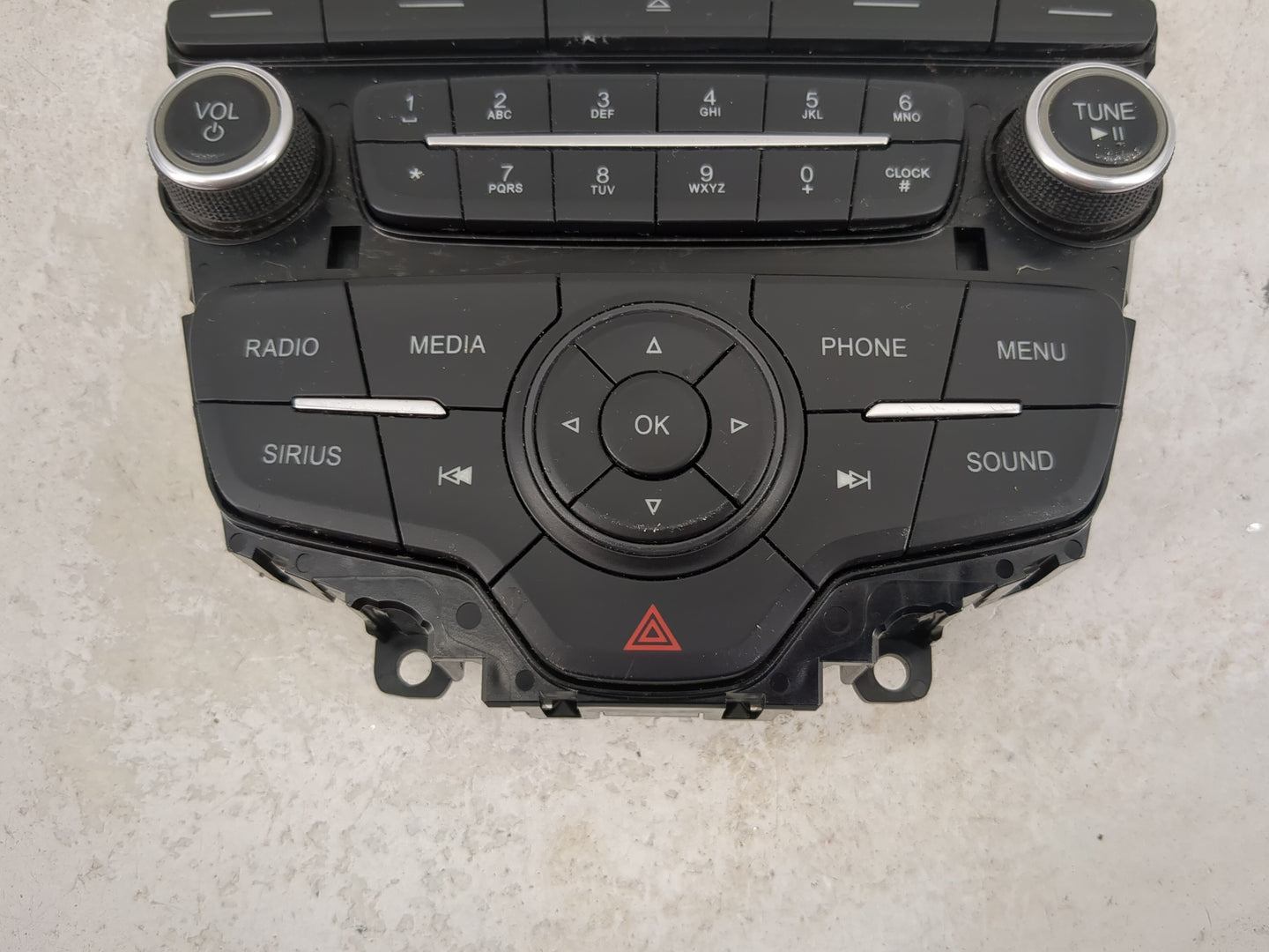 2015-2018 Ford Focus Radio Control Panel Black 1475752 - Oemusedautoparts1.com