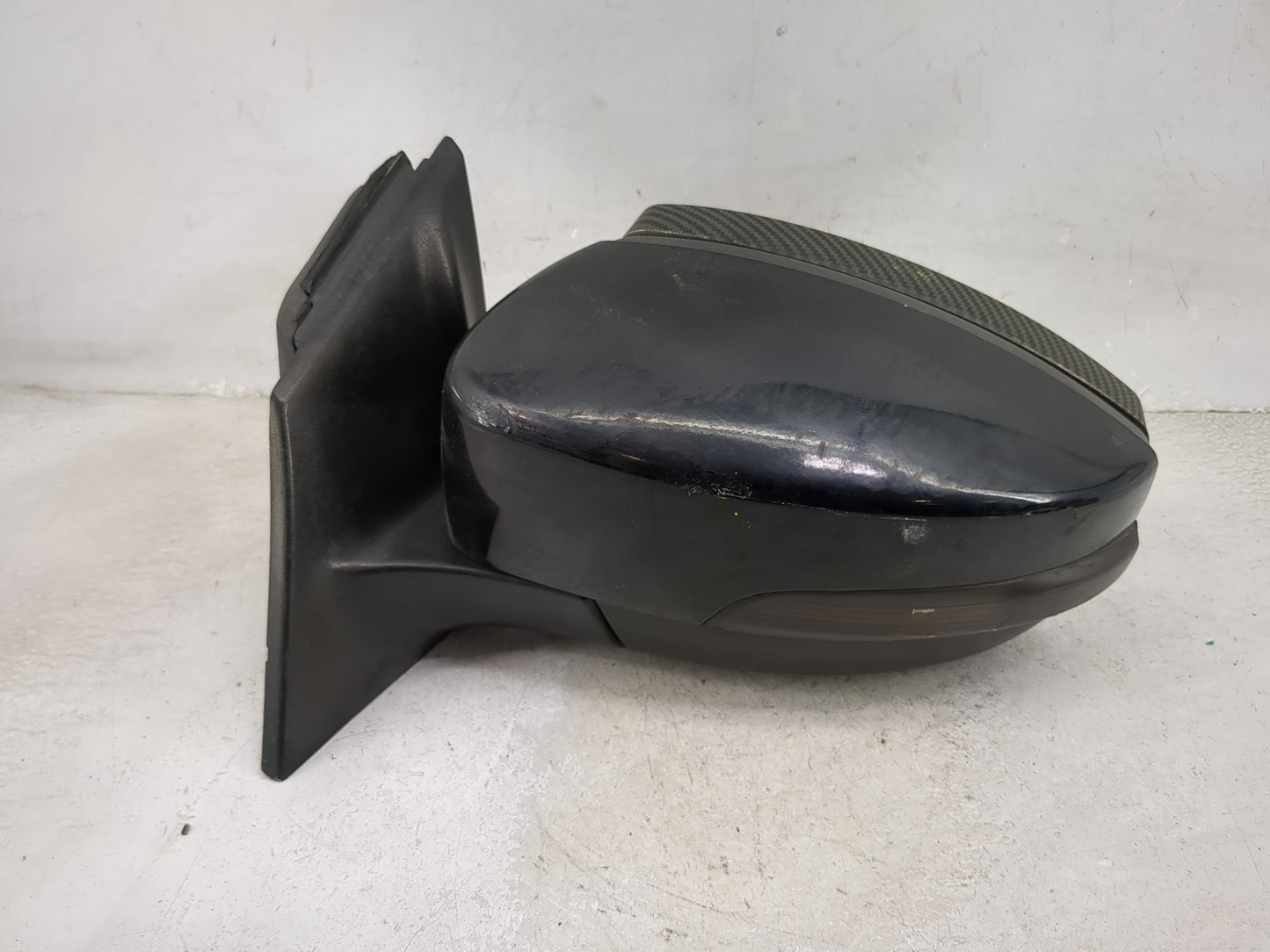 2015-2018 Ford Focus Driver Side View Mirror - Left Door Mirror OEM Used - Oemusedautoparts1.com
