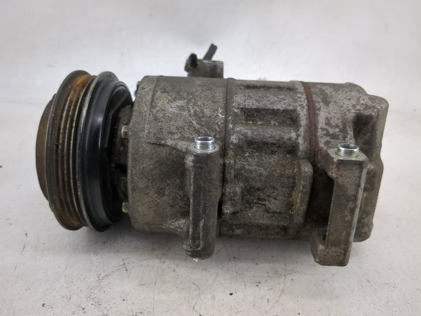 2014-2018 Ford Focus Air Conditioning A/c Ac Compressor Oem - Oemusedautoparts1.com