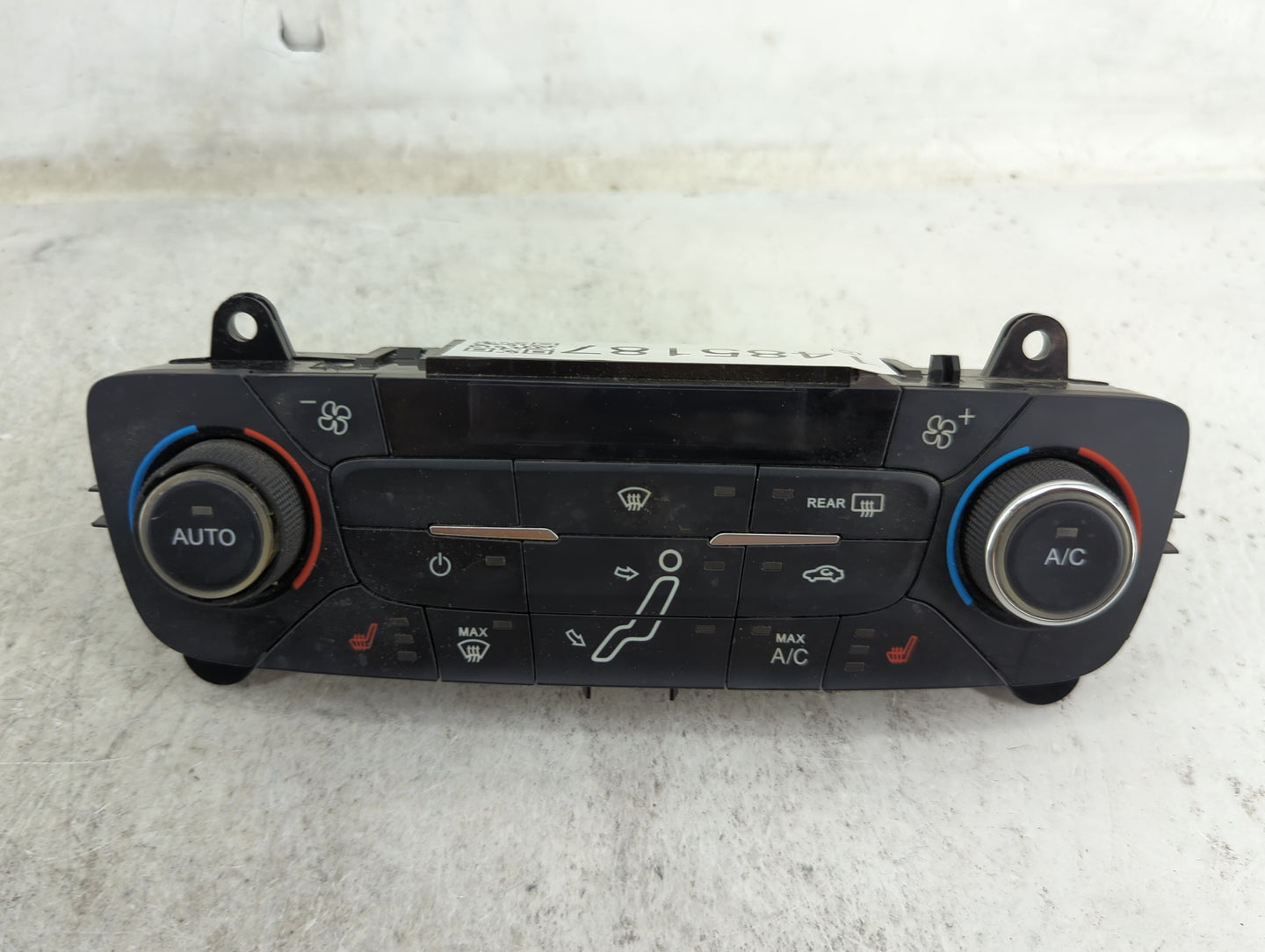 2015-2018 Ford Focus Climate Control Module Temperature AC/Heater Replacement P/N:F1ET-18C612-CJ CCMVH2130B Fits OEM Used Au