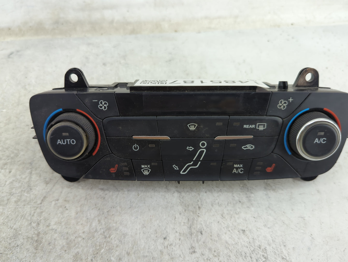 2015-2018 Ford Focus Climate Control Module Temperature AC/Heater Replacement P/N:F1ET-18C612-CJ CCMVH2130B Fits OEM Used Au