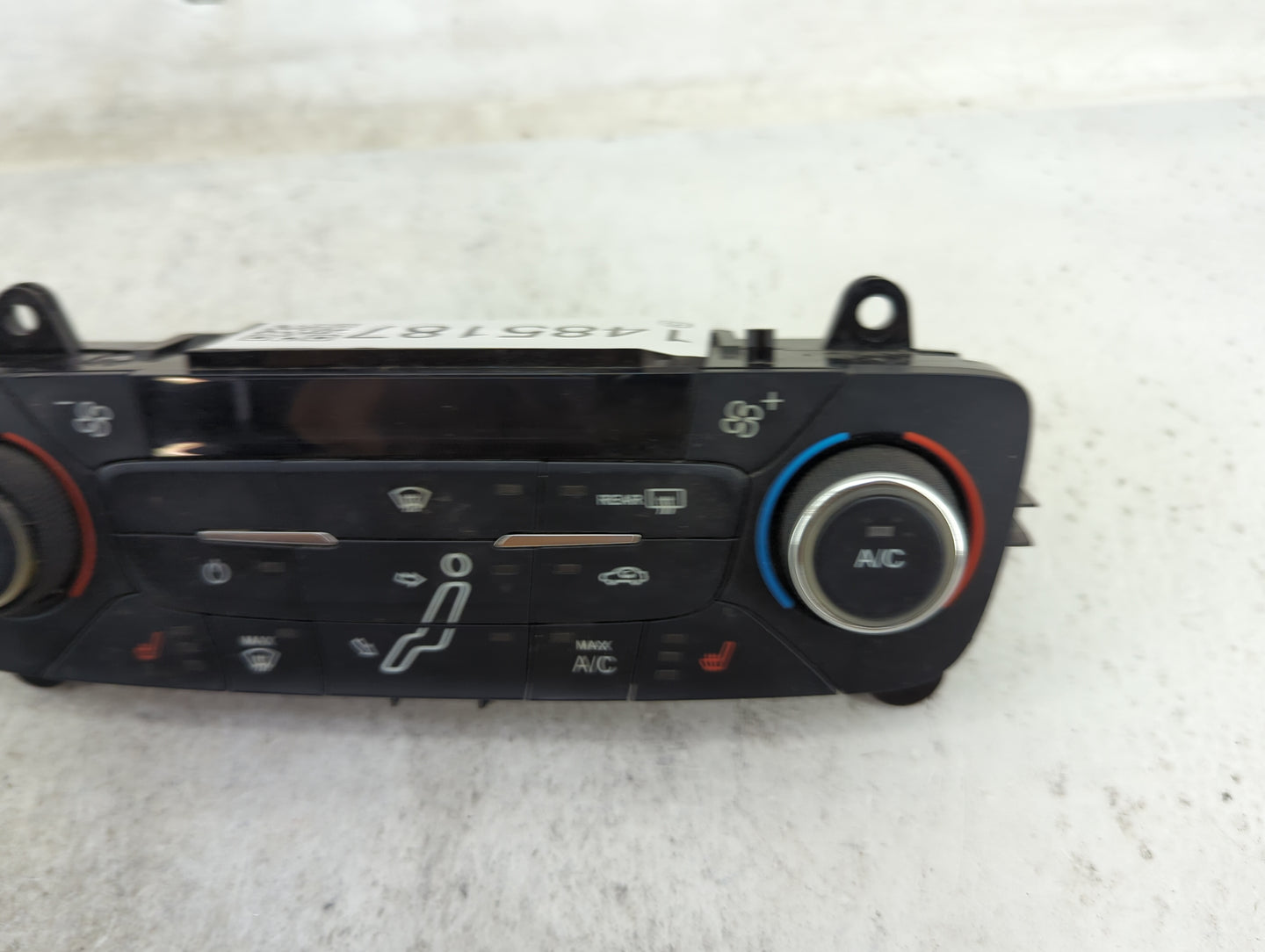 2015-2018 Ford Focus Climate Control Module Temperature AC/Heater Replacement P/N:F1ET-18C612-CJ CCMVH2130B Fits OEM Used Au