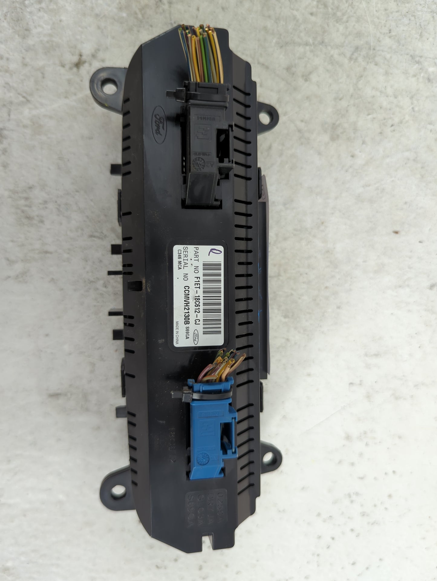 2015-2018 Ford Focus Climate Control Module Temperature AC/Heater Replacement P/N:F1ET-18C612-CJ CCMVH2130B Fits OEM Used Au