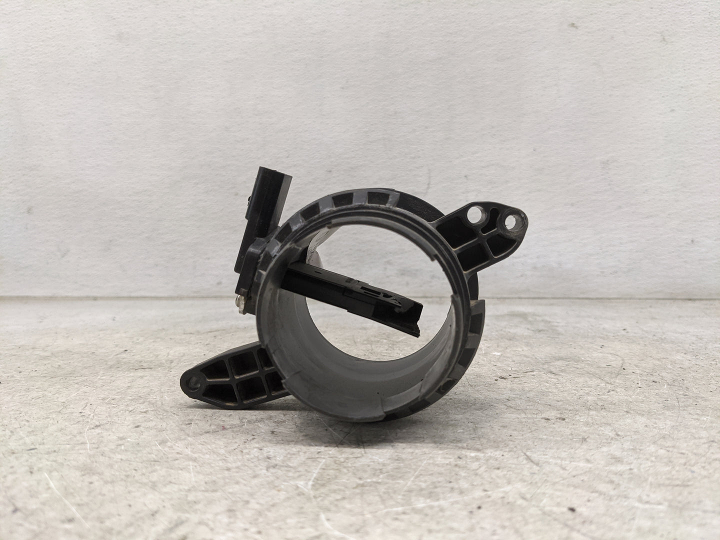 2012-2018 Ford Focus Mass Air Flow Meter Maf 1485589 - Oemusedautoparts1.com