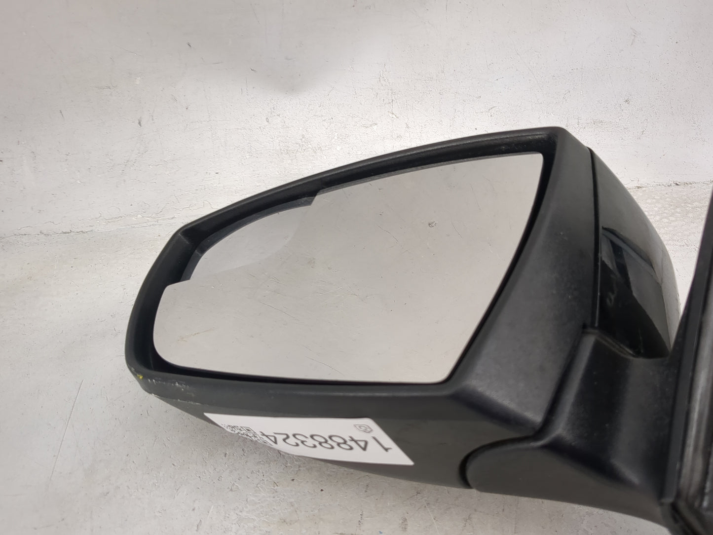2015-2018 Ford Focus Driver Side View Mirror - Left Door Mirror OEM Used - Oemusedautoparts1.com