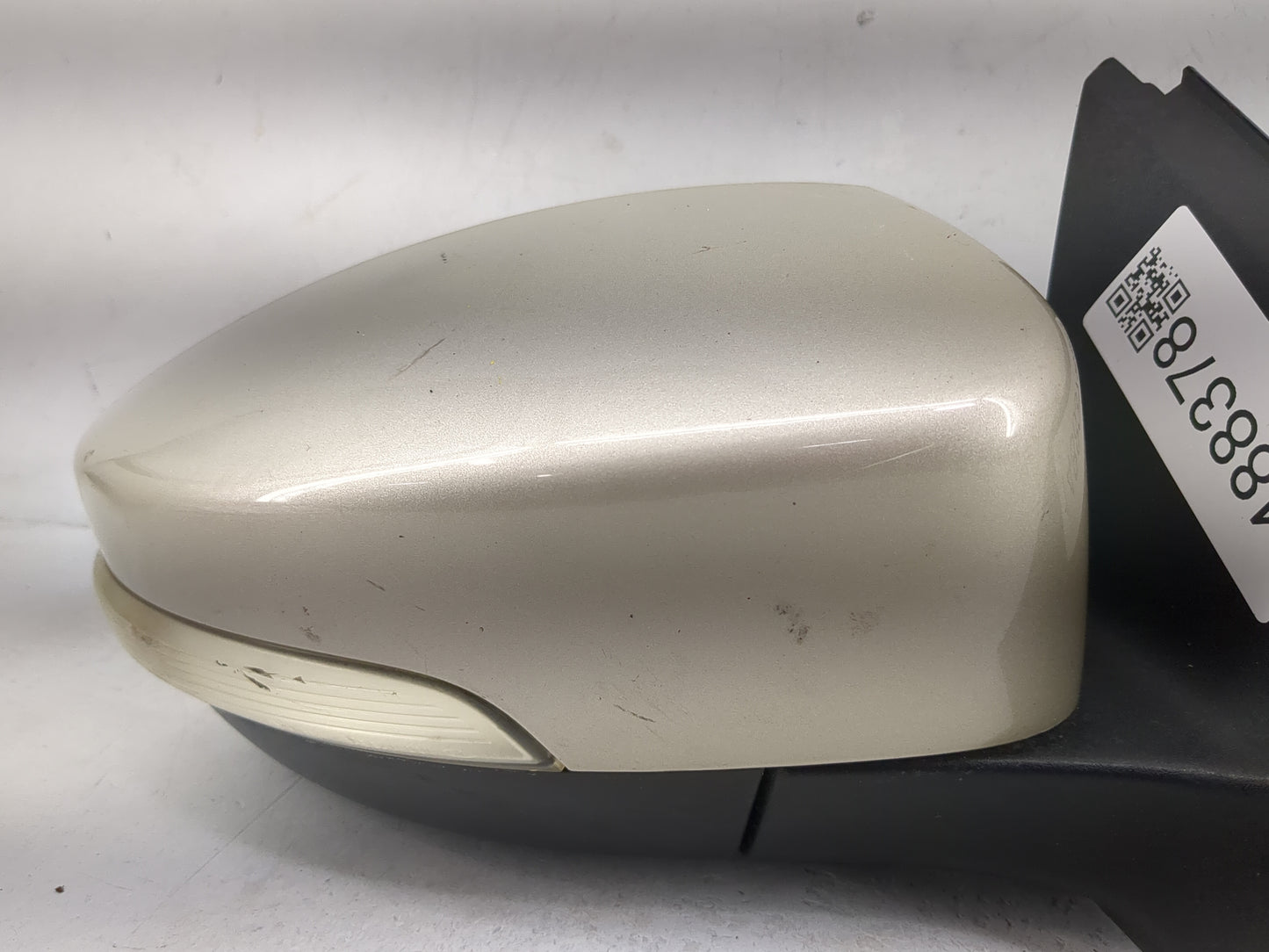 2015-2018 Ford Focus Passenger Side View Mirror - Right Door Mirror OEM Used - Oemusedautoparts1.com
