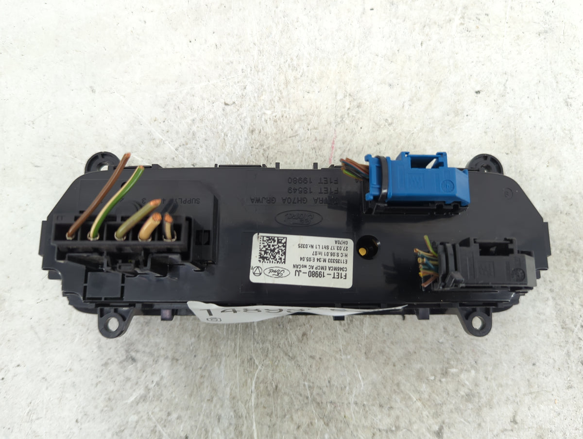 2015-2018 Ford Focus Climate Control Module Temperature AC/Heater Replacement P/N:F1ET-19980-JJ F1ET 19549 Fits OEM Used Aut