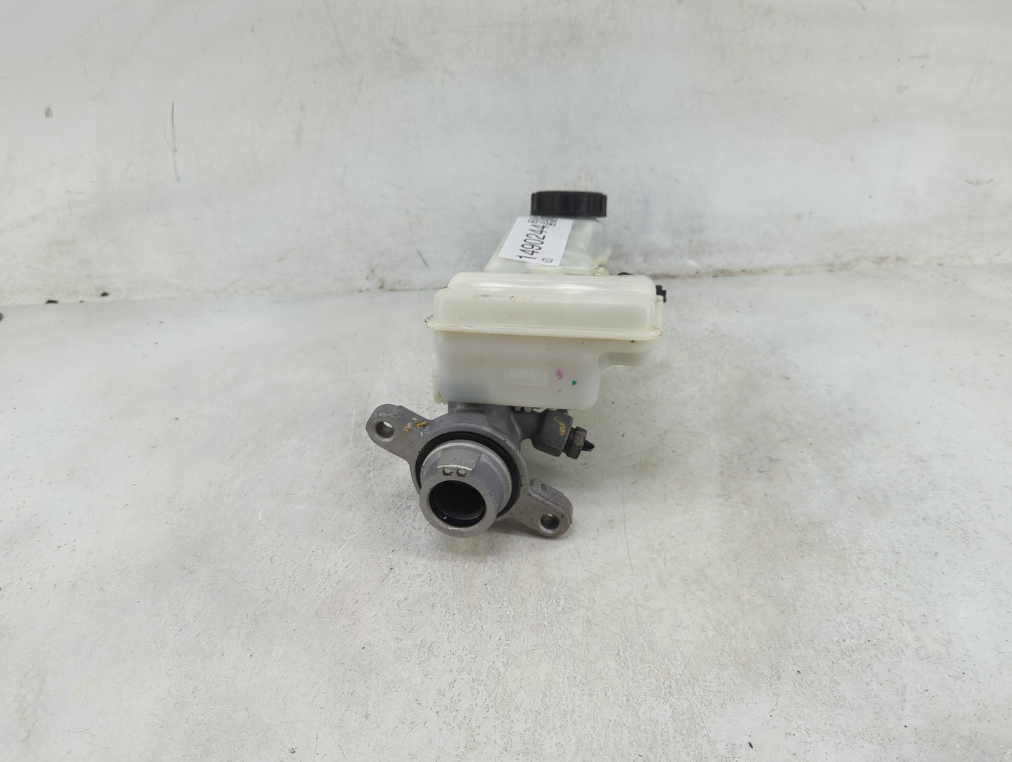2012-2018 Ford Focus Brake Master Cylinder 1490244 - Oemusedautoparts1.com