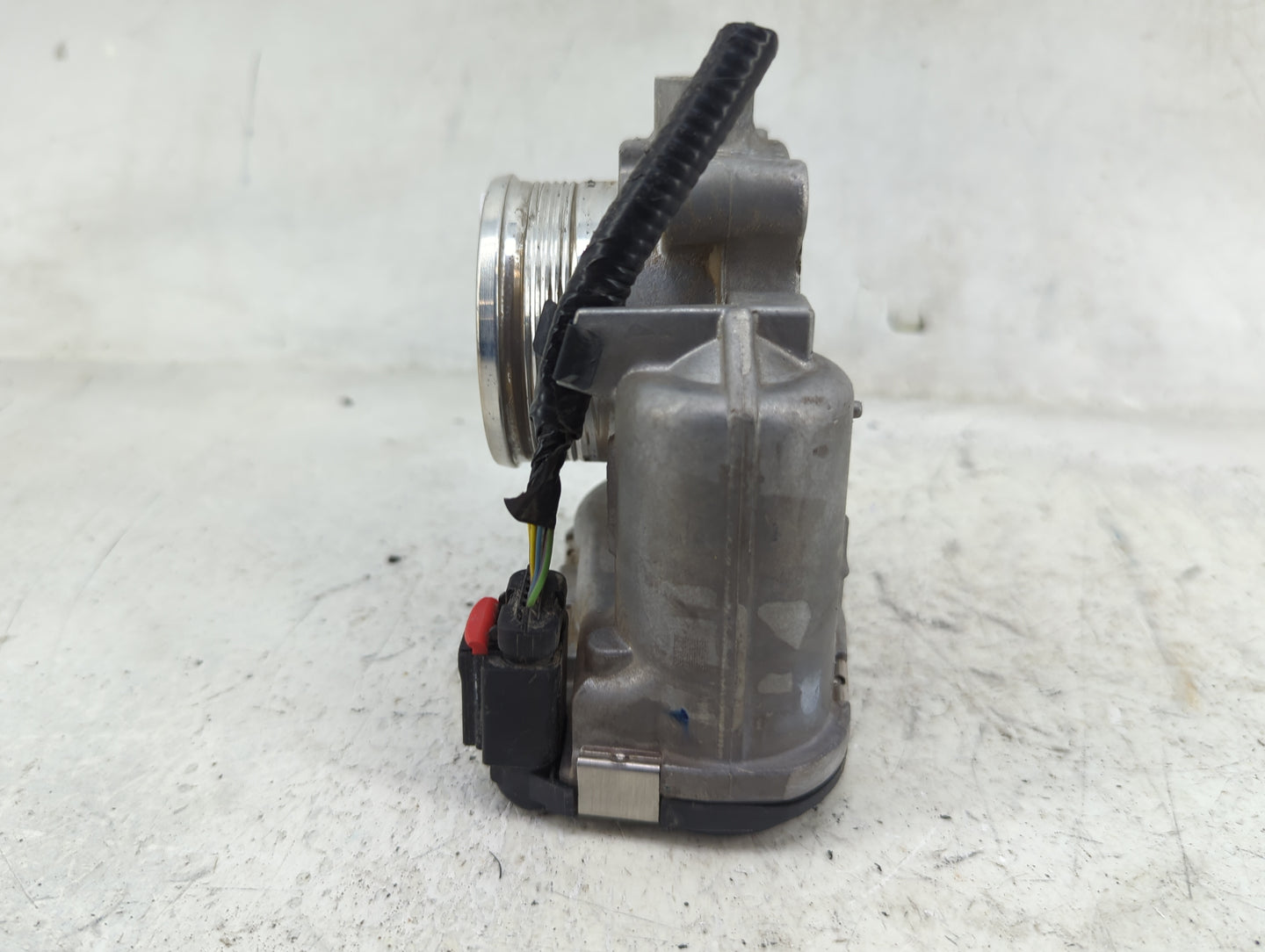 2014-2018 Ford Focus Throttle Body P/N:DS7E-9F991-BB 0280750576 Fits Fits 2014 2015 2016 2017 2018 2019 2020 2021 2022 OEM U