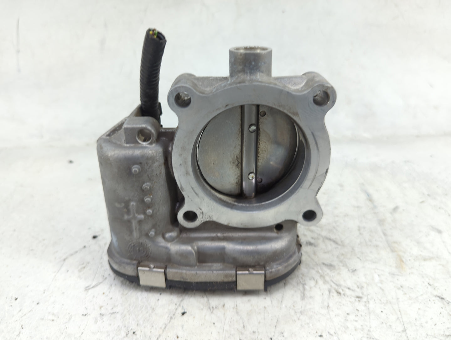 2014-2018 Ford Focus Throttle Body P/N:DS7E-9F991-BB 0280750576 Fits Fits 2014 2015 2016 2017 2018 2019 2020 2021 2022 OEM U