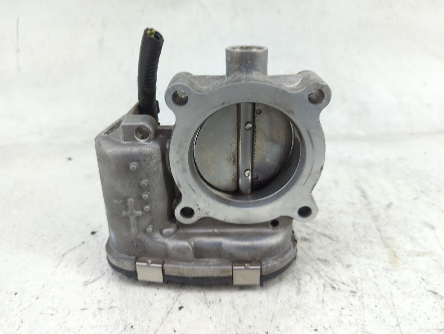 2014-2018 Ford Focus Throttle Body P/N:DS7E-9F991-BB 0280750576 Fits Fits 2014 2015 2016 2017 2018 2019 2020 2021 2022 OEM U