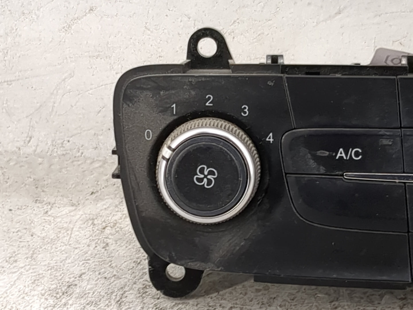 2015-2018 Ford Focus Climate Control Module Temperature AC/Heater Replacement P/N:F1ET-19980-JJ Fits Fits 2015 2016 2017 201