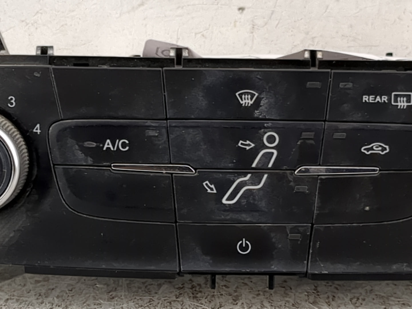 2015-2018 Ford Focus Climate Control Module Temperature AC/Heater Replacement P/N:F1ET-19980-JJ Fits Fits 2015 2016 2017 201