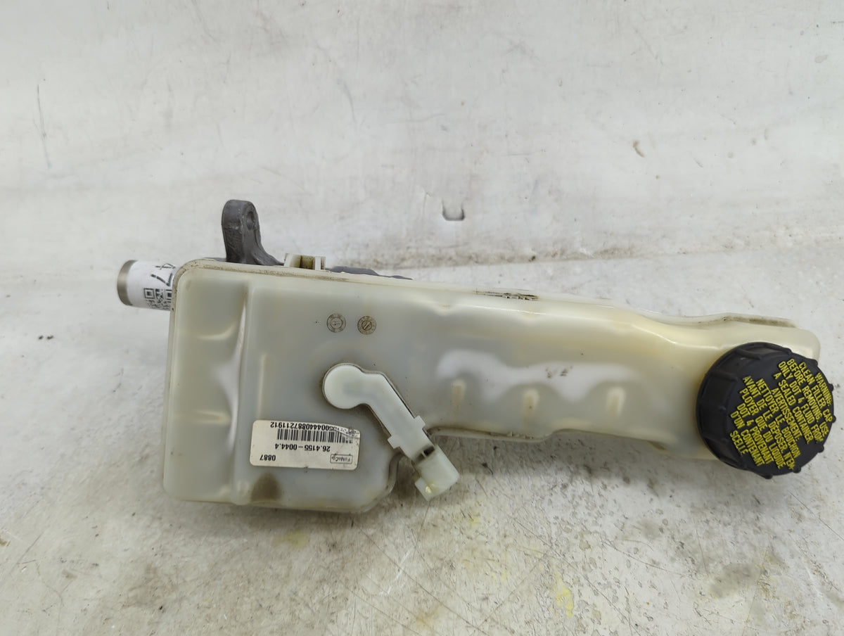 2012-2018 Ford Focus Brake Master Cylinder 1496647 - Oemusedautoparts1.com