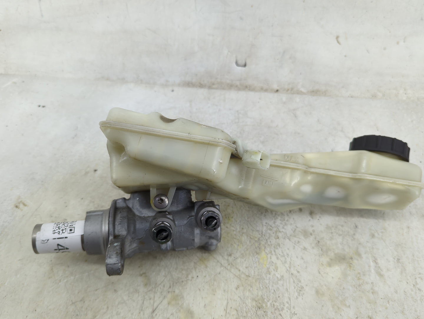 2012-2018 Ford Focus Brake Master Cylinder 1496647 - Oemusedautoparts1.com