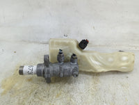 2012-2018 Ford Focus Brake Master Cylinder 1496730 - Oemusedautoparts1.com