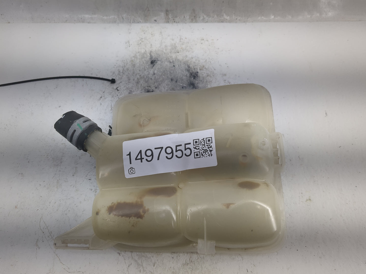 2012-2018 Ford Focus Radiator Coolant Overflow Expansion Tank Bottle 1497955 - Oemusedautoparts1.com