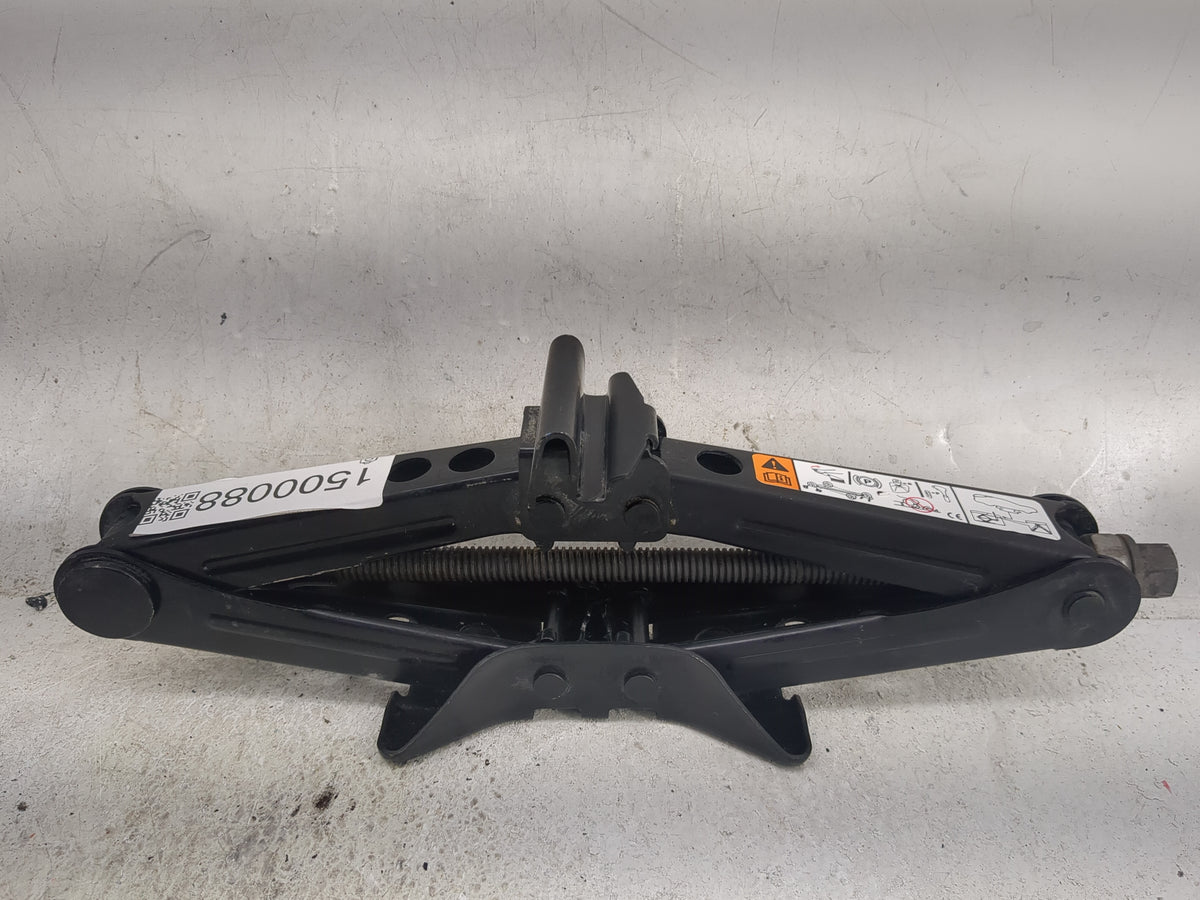 2017 Ford Focus Spare Scissor Car Jack 1500088 - Oemusedautoparts1.com