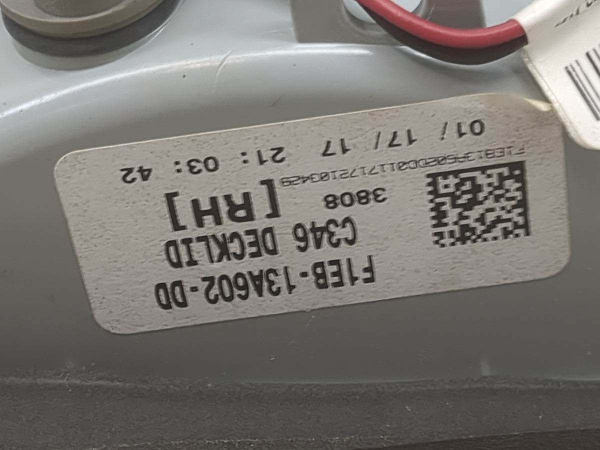 2015-2018 Ford Focus Passenger Right Side Deck Lid Mounted Tail Light 1501721 - Oemusedautoparts1.com