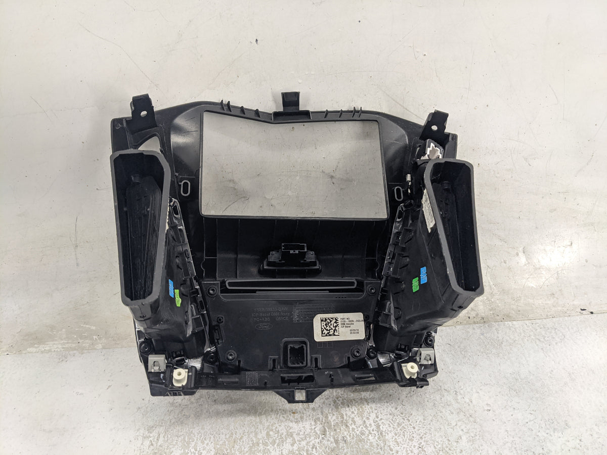 2017 Ford Focus Climate Control Module Temperature AC/Heater Replacement P/N:F1EB-18835-DG3JA6 Fits OEM Used Auto Parts - Oe
