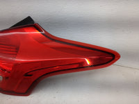 2015-2018 Ford Focus Passenger Right Side Deck Lid Mounted Tail Light 1515168 - Oemusedautoparts1.com