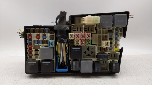 2017-2018 Ford Focus Fusebox Fuse Box Panel Relay Module P/N:GJ1T-14A07B-BA Fits Fits 2017 2018 OEM Used Auto Parts