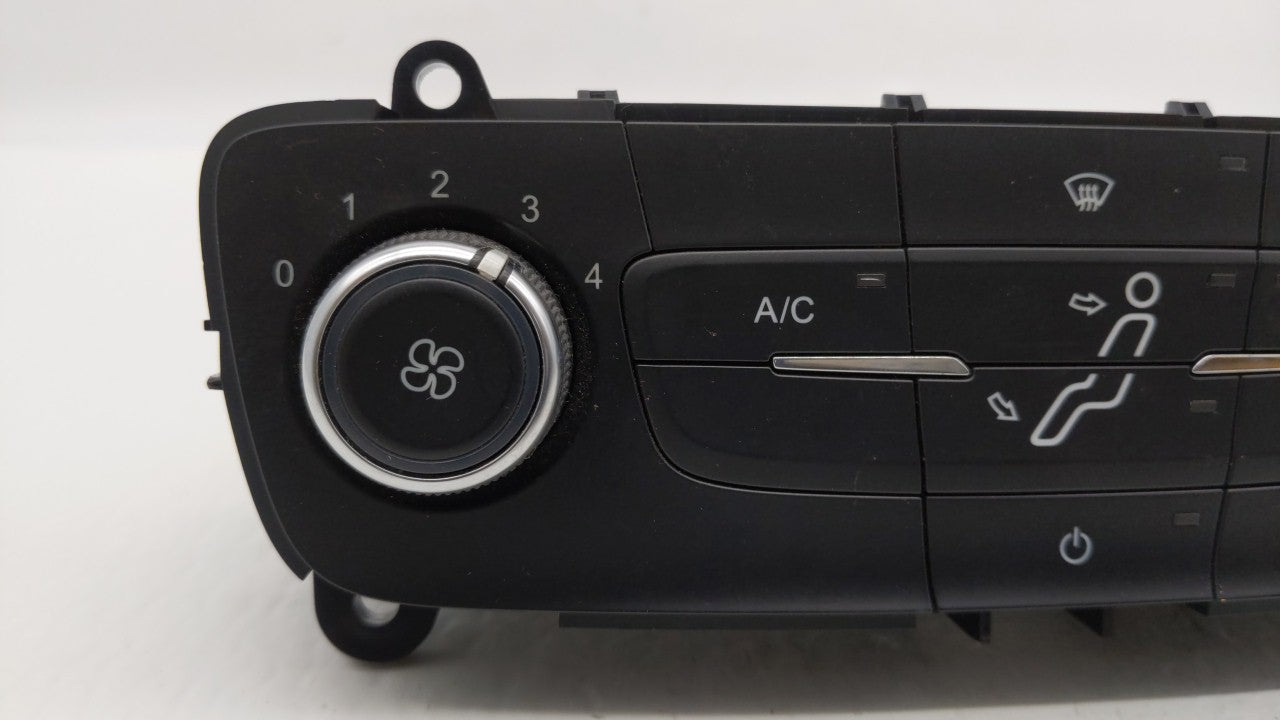 2015-2018 Ford Focus Climate Control Module Temperature AC/Heater Replacement P/N:F1ET-19980-LJ F1ET-19980-JF Fits OEM Used 