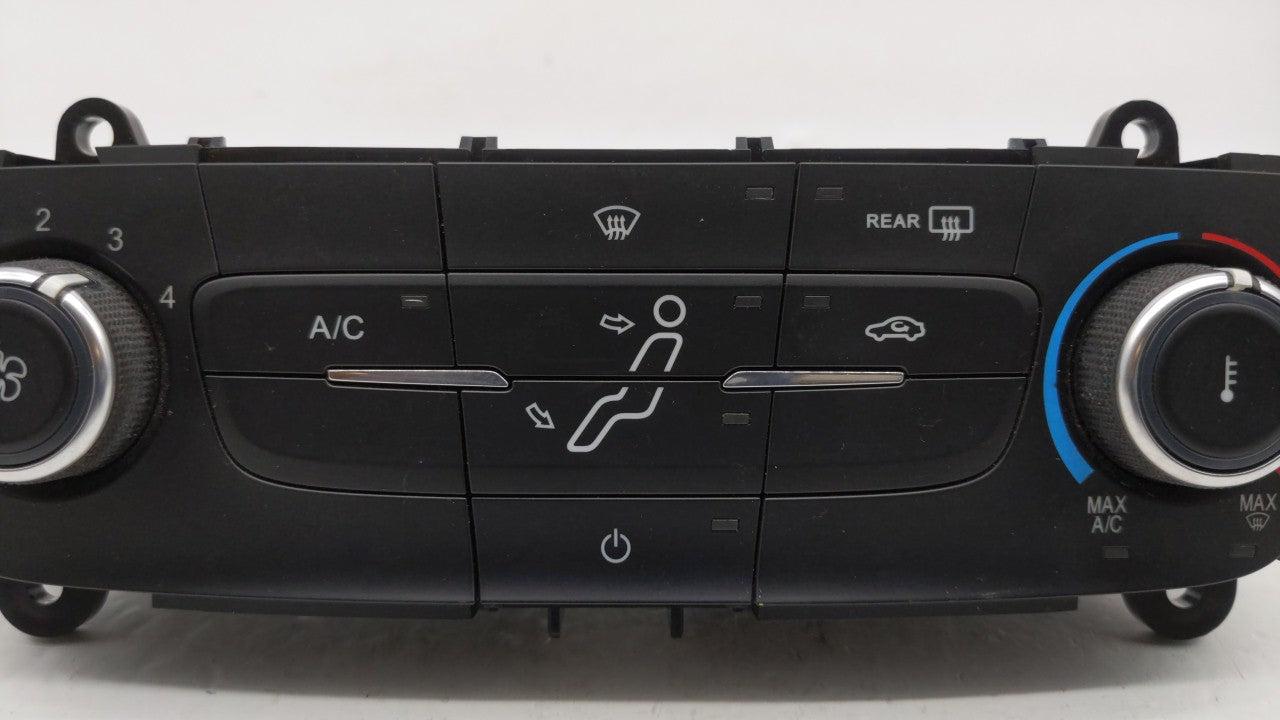 2015-2018 Ford Focus Climate Control Module Temperature AC/Heater Replacement P/N:F1ET-19980-LJ F1ET-19980-JF Fits OEM Used 