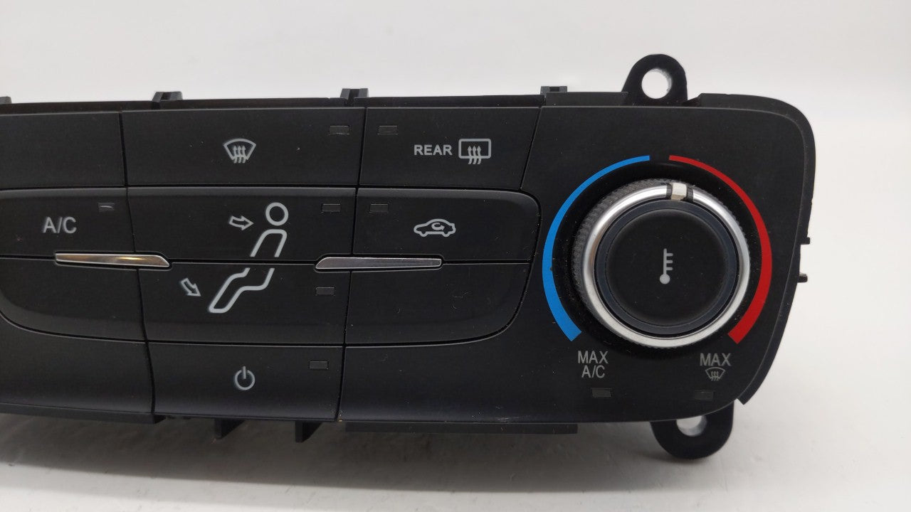 2015-2018 Ford Focus Climate Control Module Temperature AC/Heater Replacement P/N:F1ET-19980-LJ F1ET-19980-JF Fits OEM Used 