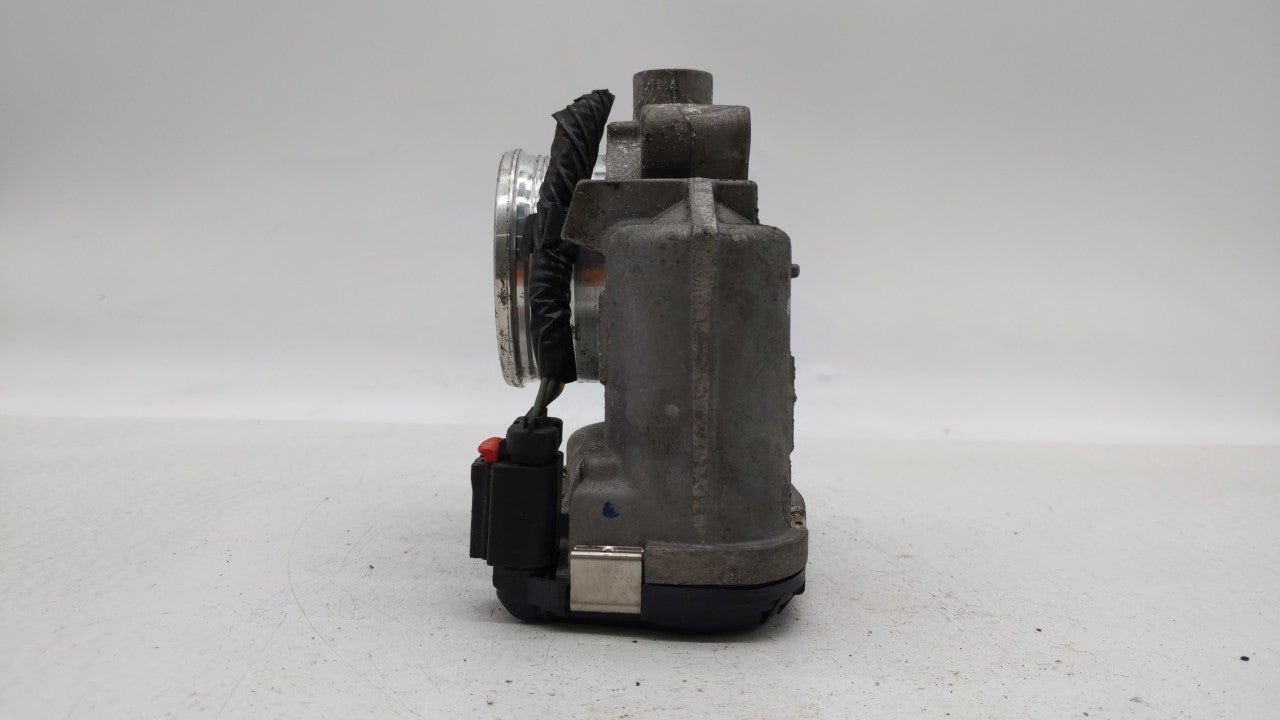 2014-2018 Ford Focus Throttle Body P/N:DS7E-9F991-BB Fits Fits 2014 2015 2016 2017 2018 2019 OEM Used Auto Parts - Oemusedau