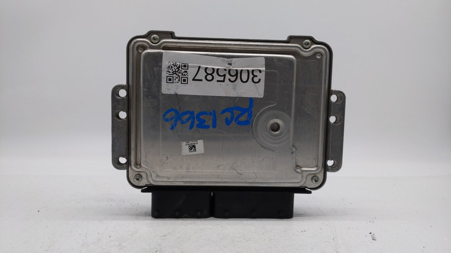 2013-2018 Ford Focus PCM Engine Control Computer ECU ECM PCU OEM P/N:DM5A-12A650-CA EMA-12A650-VA Fits OEM Used Auto Parts -