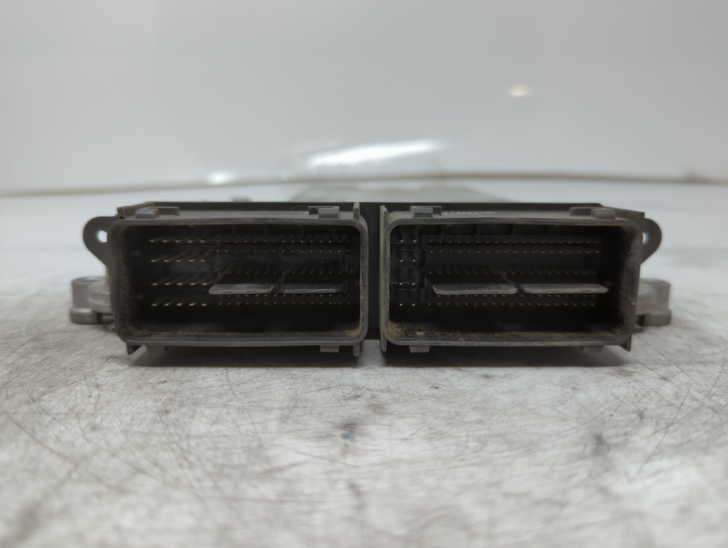 2016-2018 Ford Focus PCM Engine Control Computer ECU ECM PCU OEM P/N:RMFV6A-12A650-CA EM5A-12A650-ACC Fits Fits 2016 2017 20