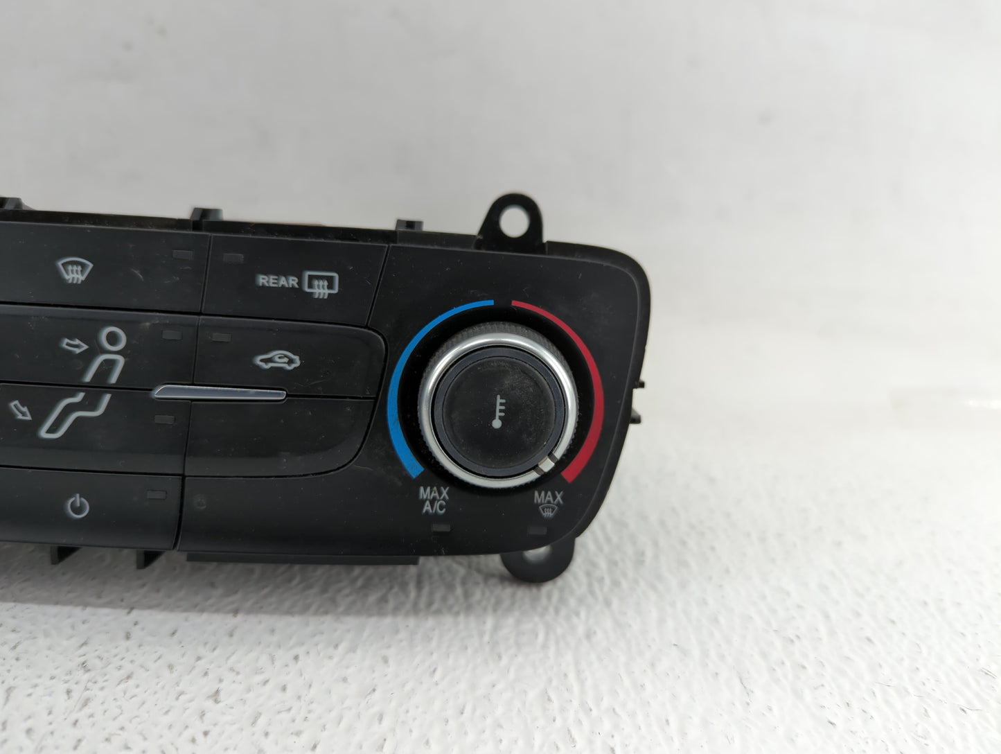 2015-2018 Ford Focus Climate Control Module Temperature AC/Heater Replacement P/N:F1ET-19980-LJ F1ET-19980-JF Fits OEM Used 
