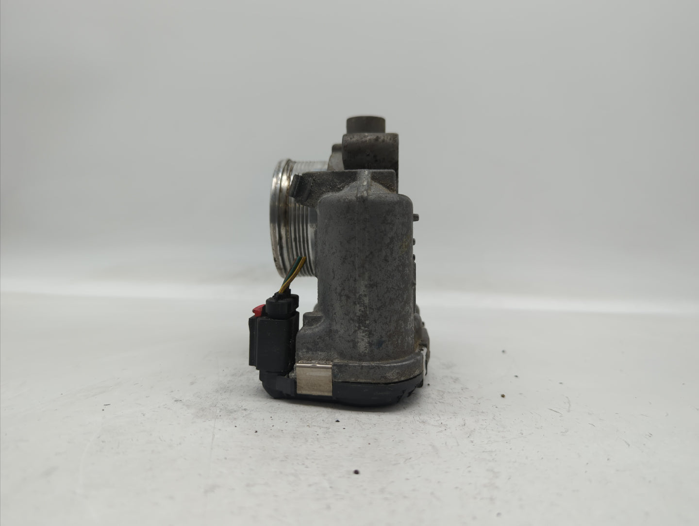 2014-2018 Ford Focus Throttle Body P/N:DS7E-9F991-BB Fits Fits 2014 2015 2016 2017 2018 2019 OEM Used Auto Parts - Oemusedau