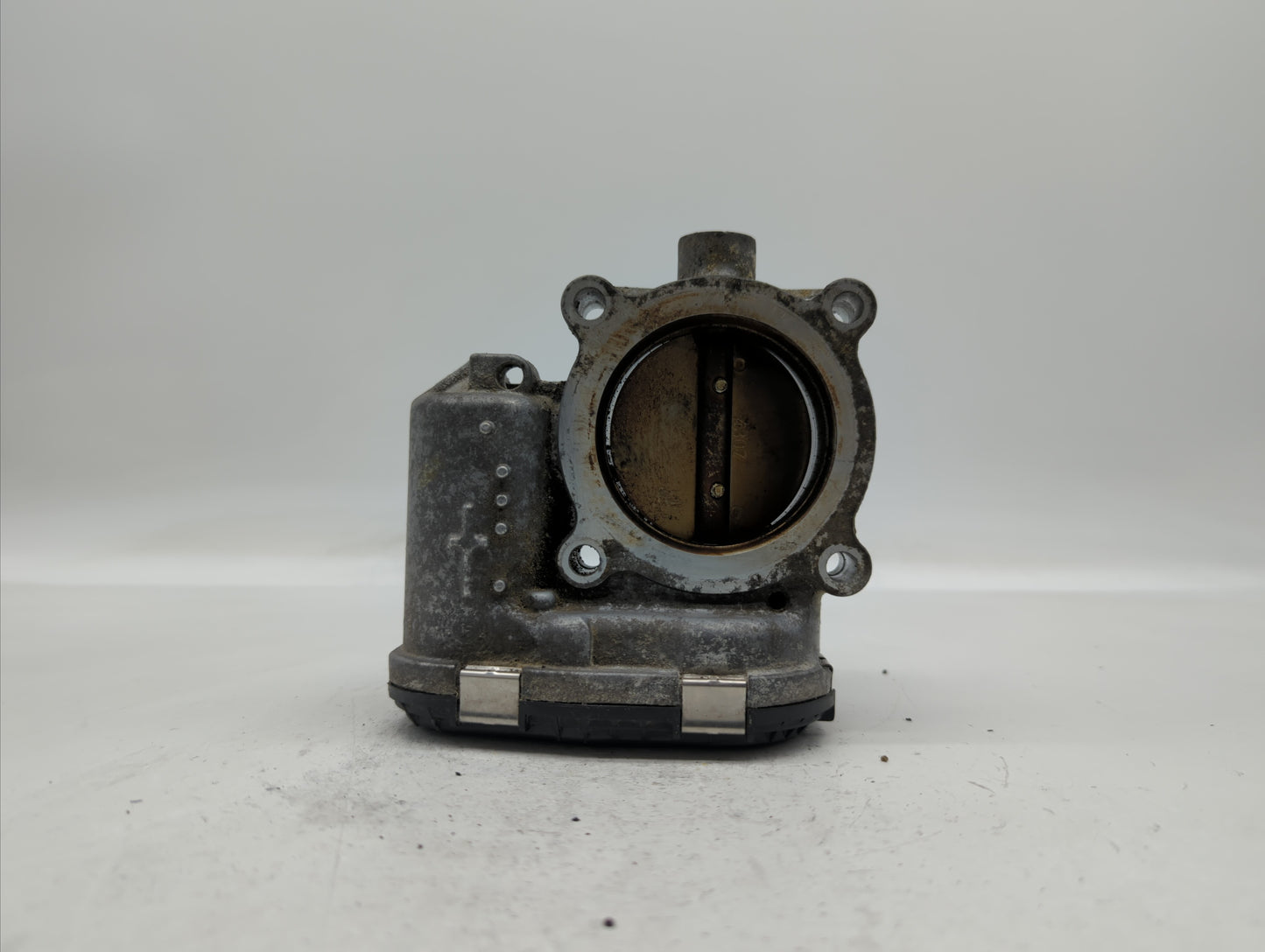 2014-2018 Ford Focus Throttle Body P/N:DS7E-9F991-BB Fits Fits 2014 2015 2016 2017 2018 2019 OEM Used Auto Parts - Oemusedau