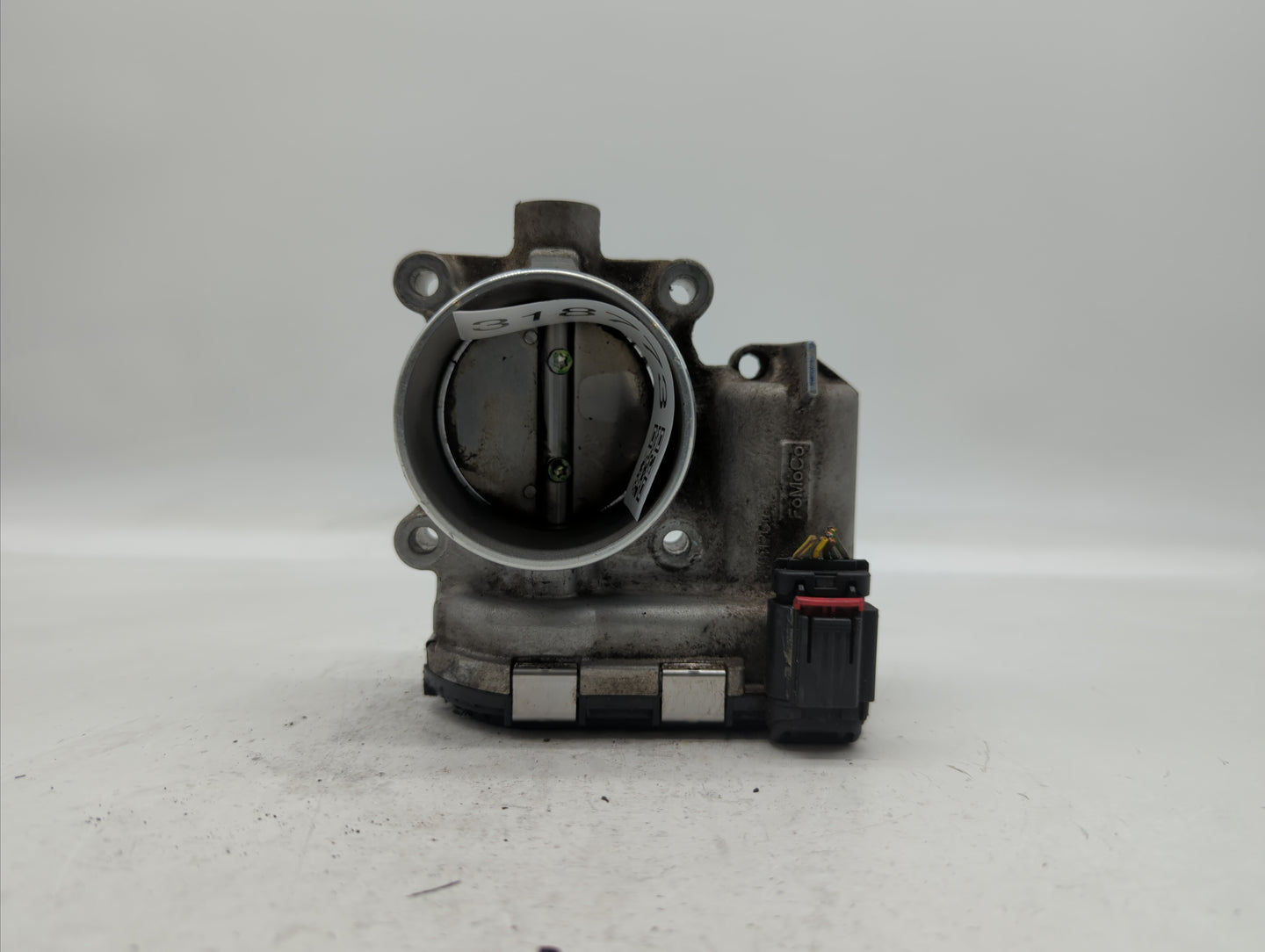 2014-2018 Ford Focus Throttle Body P/N:DS7E-9F991-BB Fits Fits 2014 2015 2016 2017 2018 2019 OEM Used Auto Parts - Oemusedau