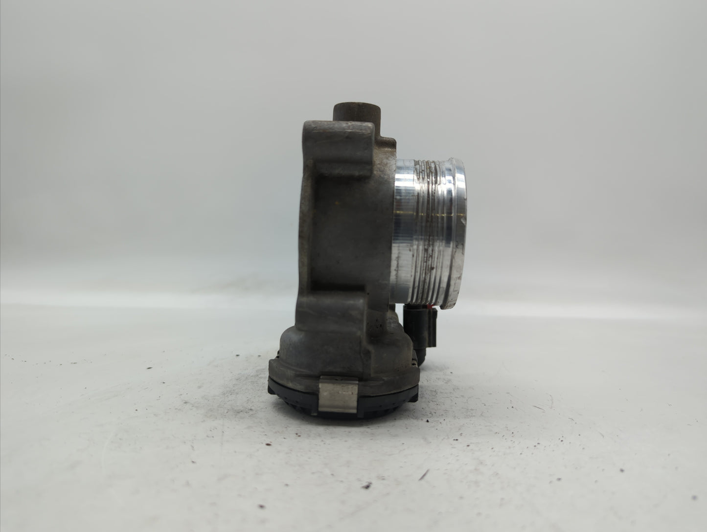2014-2018 Ford Focus Throttle Body P/N:DS7E-9F991-BB Fits Fits 2014 2015 2016 2017 2018 2019 OEM Used Auto Parts - Oemusedau