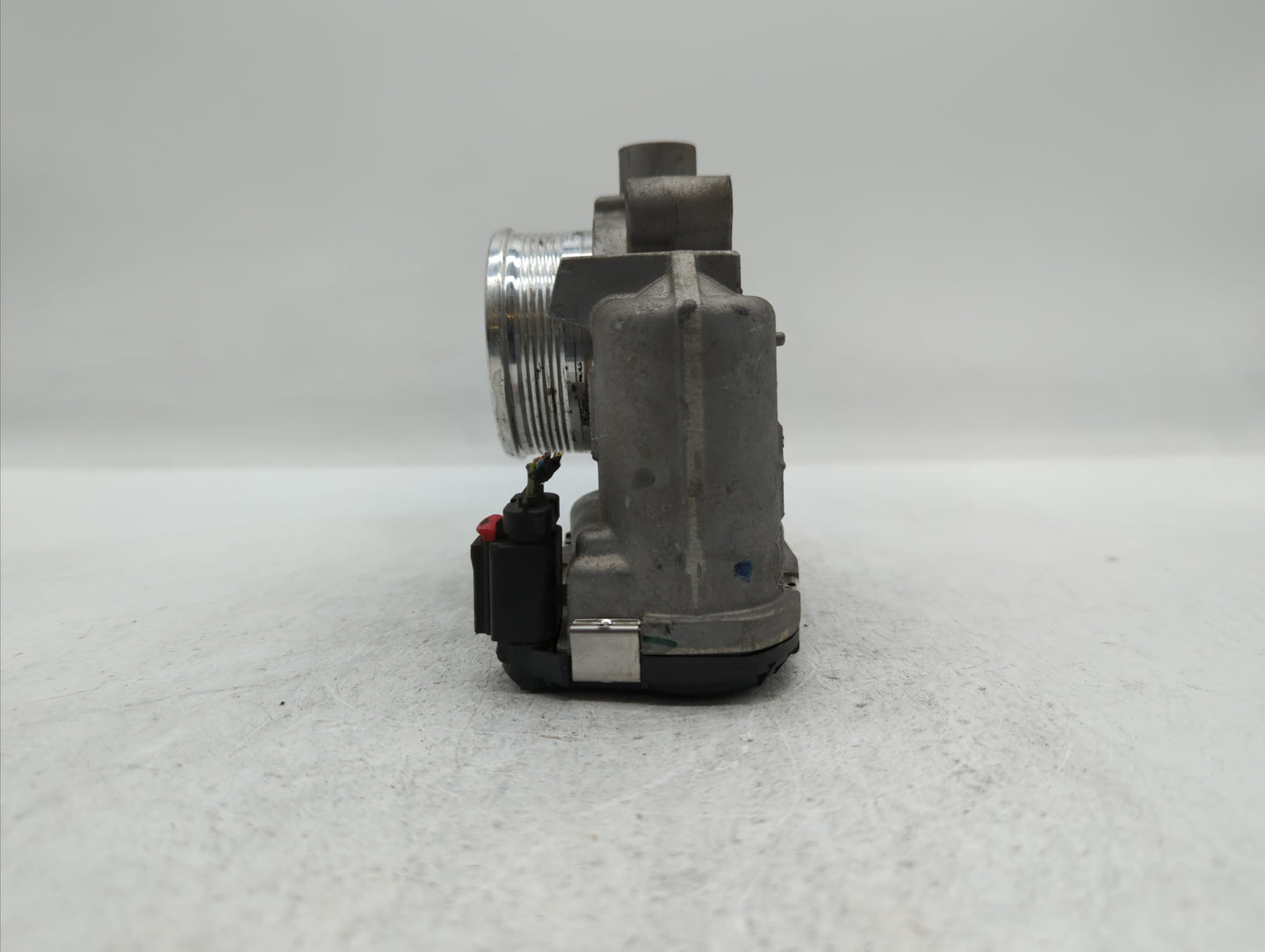 2014-2018 Ford Focus Throttle Body P/N:DS7E-9F991-BB Fits Fits 2014 2015 2016 2017 2018 2019 OEM Used Auto Parts - Oemusedau