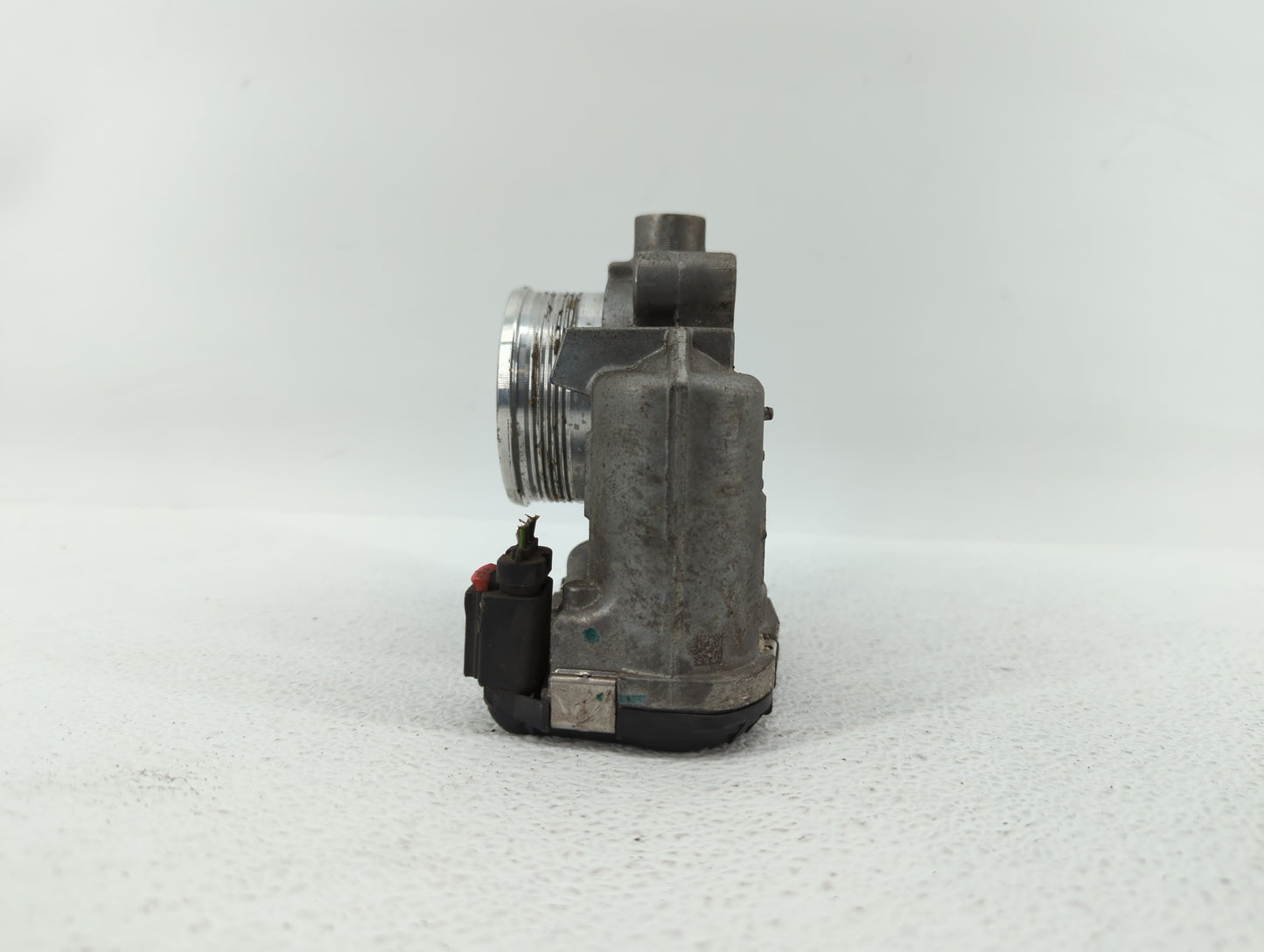 2014-2018 Ford Focus Throttle Body P/N:DS7E-9F991-BB Fits Fits 2014 2015 2016 2017 2018 2019 OEM Used Auto Parts - Oemusedau
