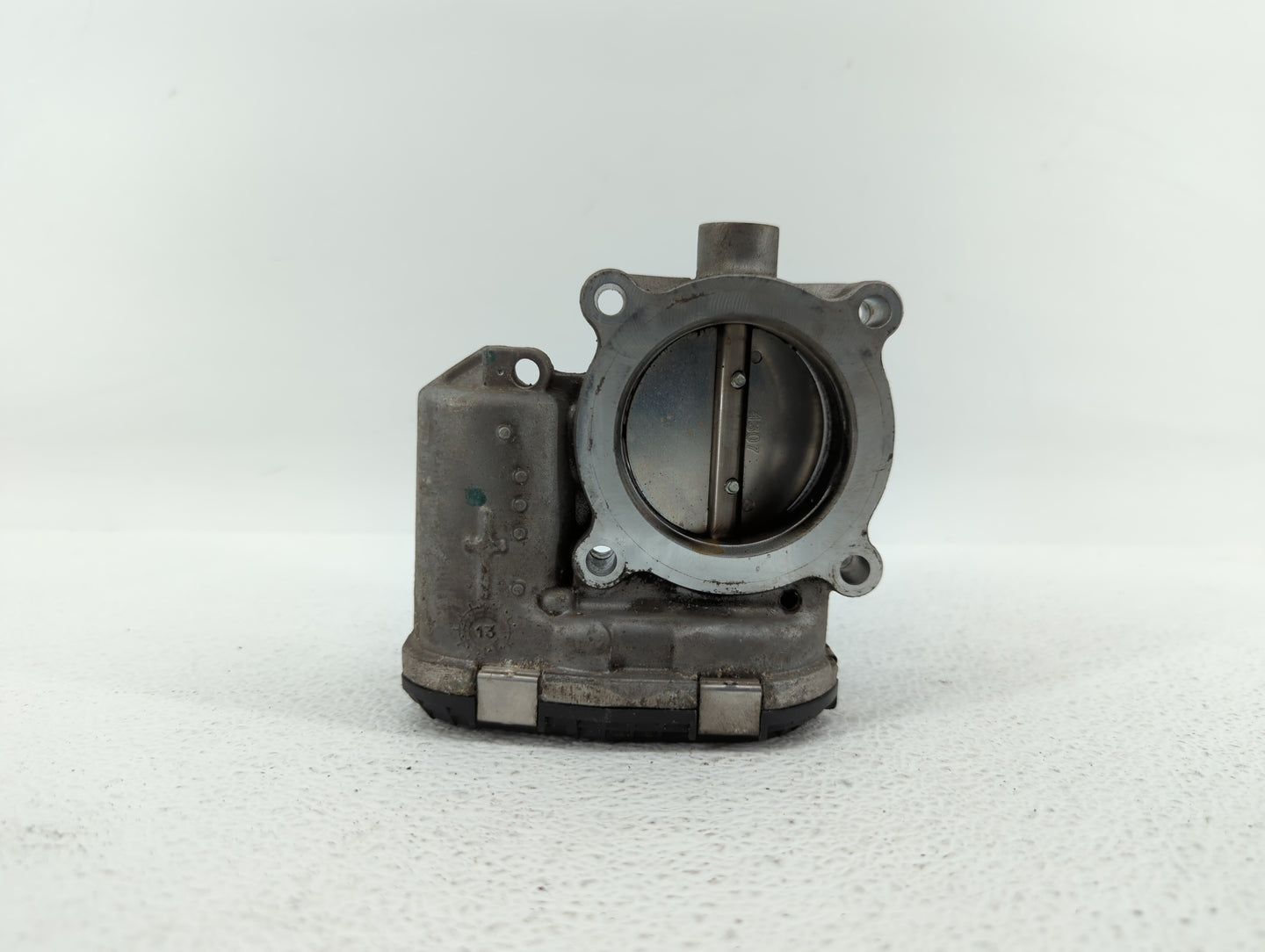 2014-2018 Ford Focus Throttle Body P/N:DS7E-9F991-BB Fits Fits 2014 2015 2016 2017 2018 2019 OEM Used Auto Parts - Oemusedau