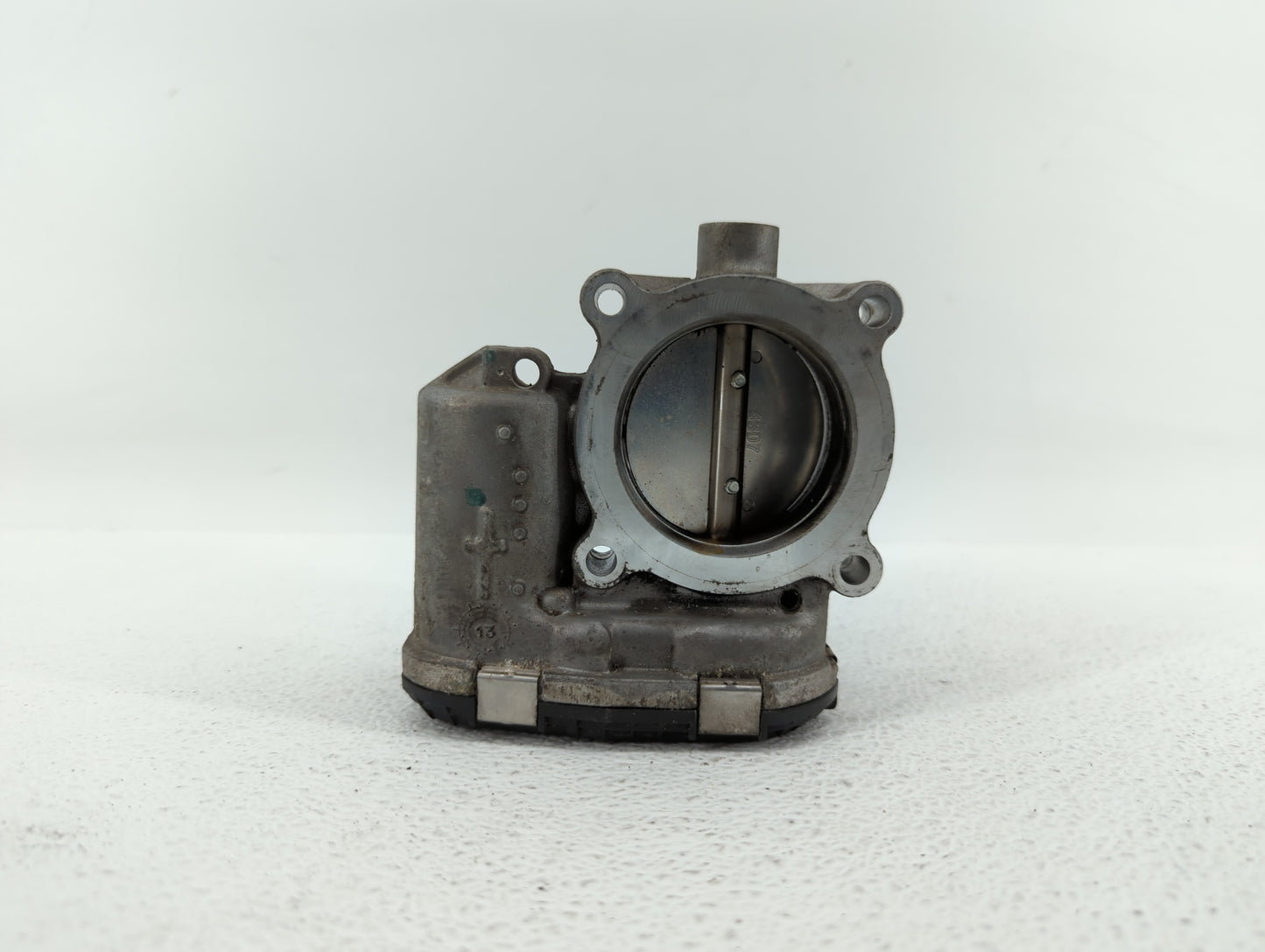2014-2018 Ford Focus Throttle Body P/N:DS7E-9F991-BB Fits Fits 2014 2015 2016 2017 2018 2019 OEM Used Auto Parts - Oemusedau