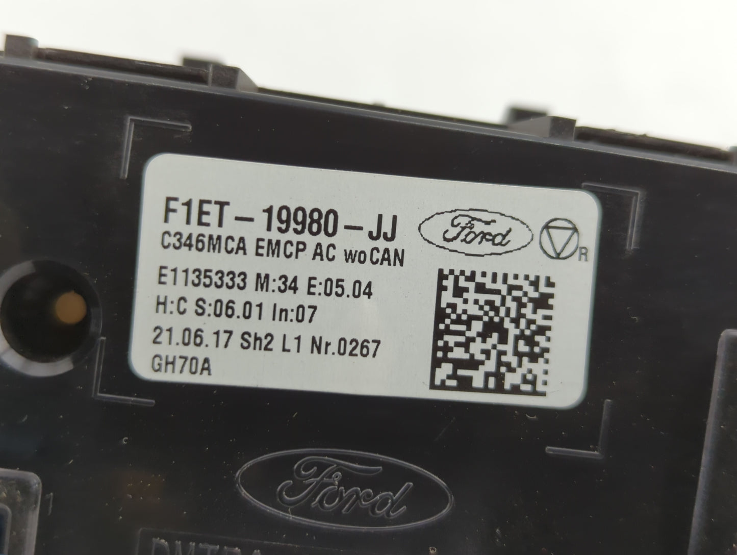 2015-2018 Ford Focus Climate Control Module Temperature AC/Heater Replacement P/N:F1ET-18K811-KD F1ET-18549 Fits OEM Used Au