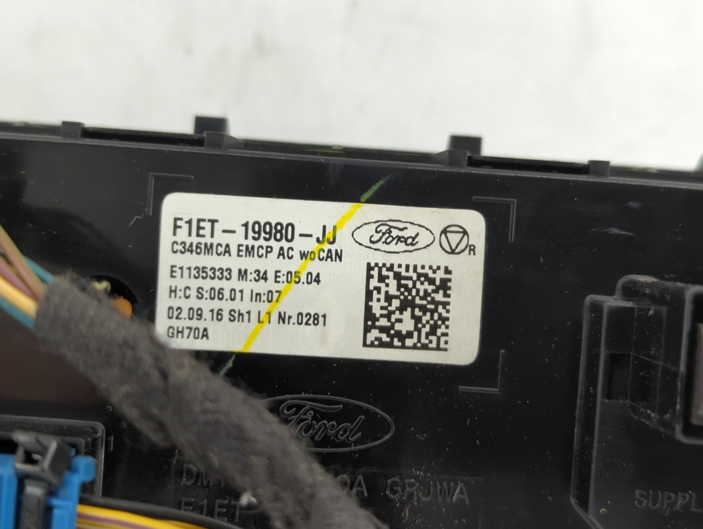 2015-2018 Ford Focus Climate Control Module Temperature AC/Heater Replacement P/N:F1EB-18835-M F1ET-18K811-KD Fits OEM Used 