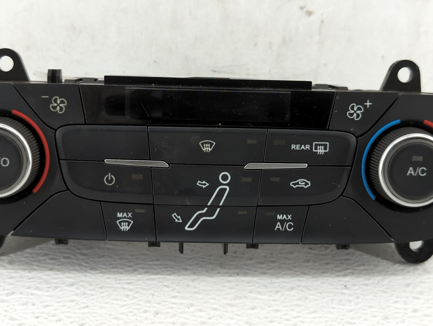 2015-2018 Ford Focus Climate Control Module Temperature AC/Heater Replacement P/N:F1ET-18549 F1ET-18C612-AG Fits OEM Used Au